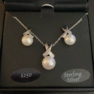 Pearl Necklace and Earring set